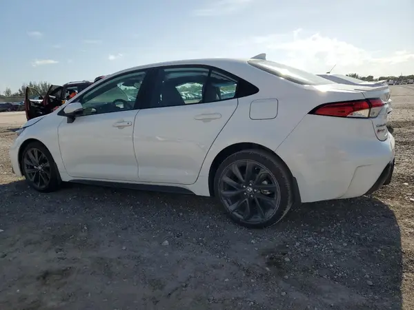 5YFP4MCE7RP195583 2024 TOYOTA COROLLA - Image 2