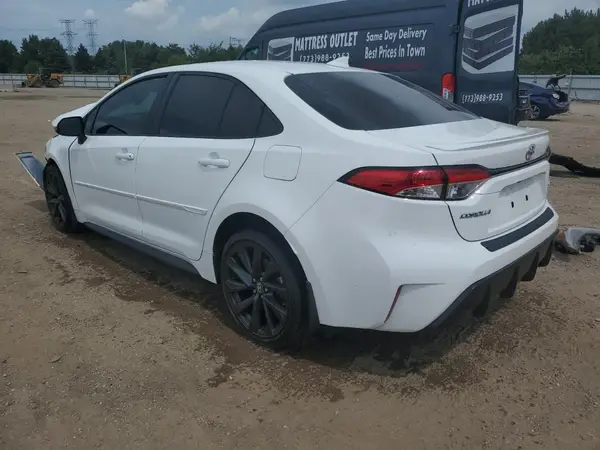 5YFP4MCE8RP170563 2024 TOYOTA COROLLA - Image 2