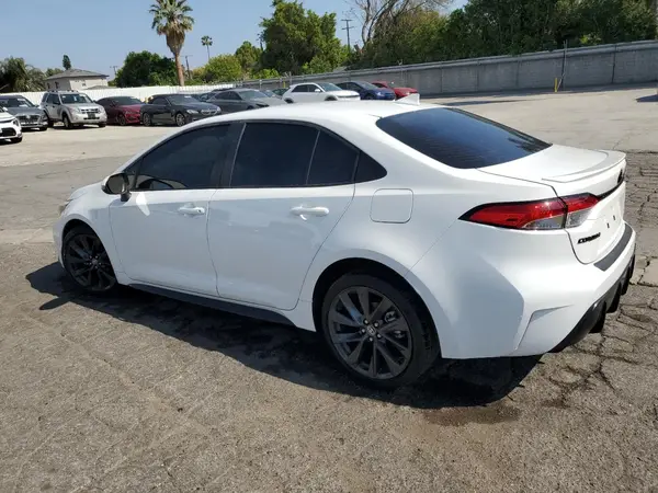 5YFP4MCE8RP205618 2024 TOYOTA COROLLA - Image 2