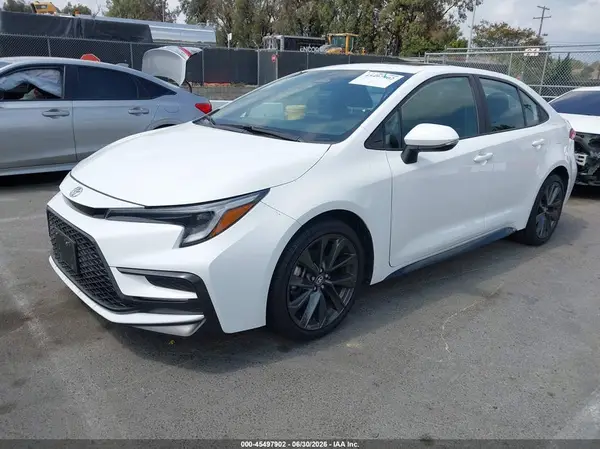 5YFP4MCE8RP208728 2024 TOYOTA COROLLA - Image 2
