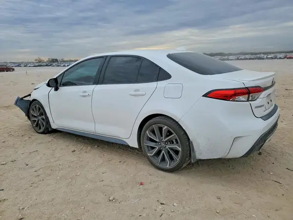 5YFP4MCE9NP115954 2022 TOYOTA COROLLA - Image 2