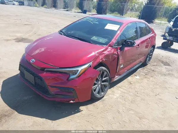 5YFP4MCE9RP173598 2024 TOYOTA COROLLA - Image 2