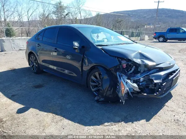 5YFP4MCE9RP208169 2024 TOYOTA COROLLA - Image 1