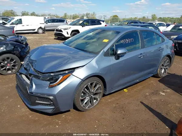 5YFP4RCE0LP043634 2020 TOYOTA COROLLA - Image 2