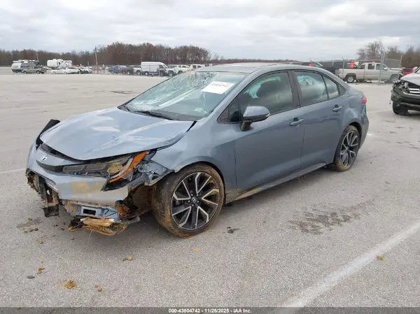 5YFP4RCE0LP050566 2020 TOYOTA COROLLA - Image 2