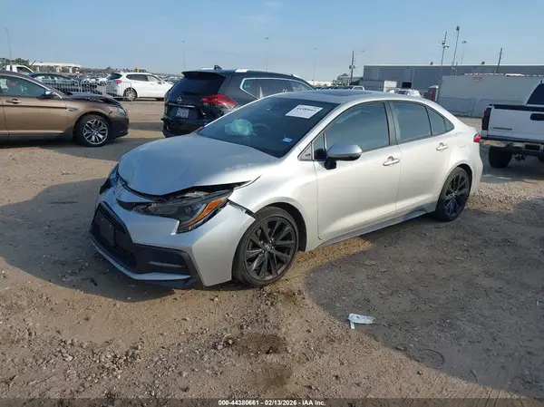 5YFP4RCE2LP013597 2020 TOYOTA COROLLA - Image 2