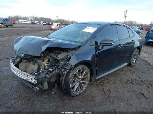 5YFP4RCE5LP014811 2020 TOYOTA COROLLA - Image 2
