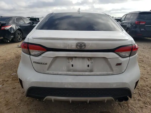 2020 TOYOTA COROLLA auction photo 6