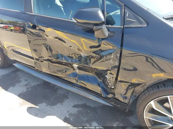 2020 TOYOTA COROLLA auction photo 6