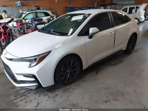 5YFS4MCE0RP191496 2024 TOYOTA COROLLA - Image 2