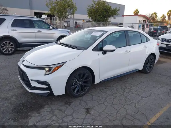 5YFS4MCE0RP203338 2024 TOYOTA COROLLA - Image 2