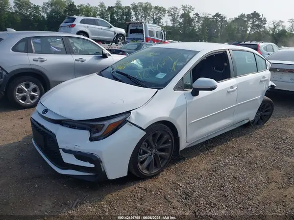 5YFS4MCE0SP231386 2025 TOYOTA COROLLA - Image 2
