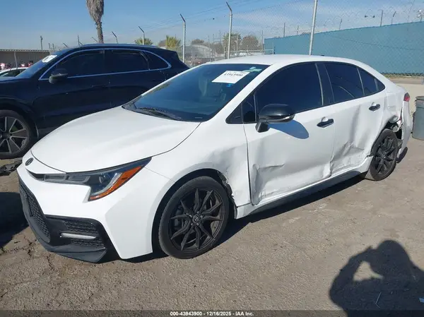5YFS4MCE1NP118373 2022 TOYOTA COROLLA - Image 2