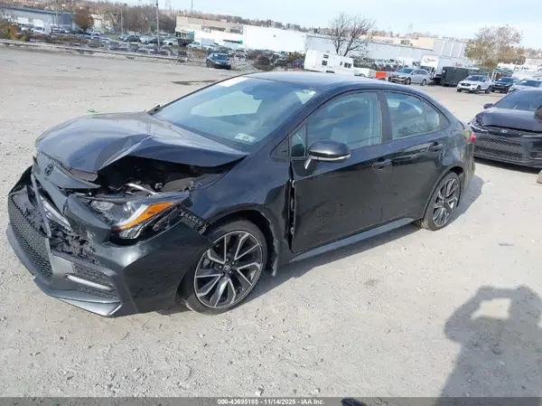 5YFS4MCE1NP137893 2022 TOYOTA COROLLA - Image 2