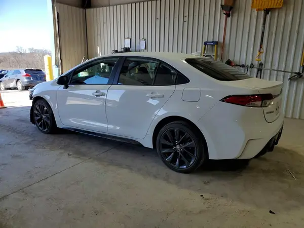 5YFS4MCE1RP211223 2024 TOYOTA COROLLA - Image 2