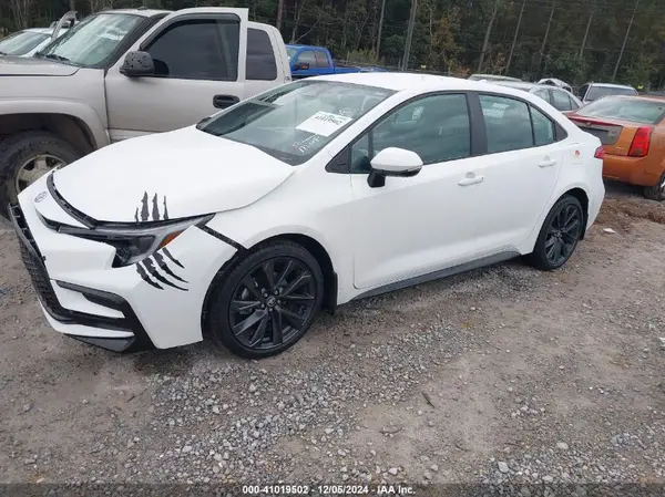 5YFS4MCE1RP215496 2024 TOYOTA COROLLA - Image 2