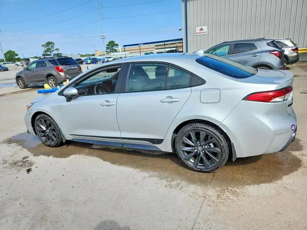 5YFS4MCE2RP186090 2024 TOYOTA COROLLA - Image 2
