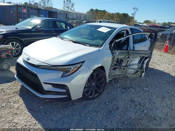 5YFS4MCE4RP189668 2024 TOYOTA COROLLA - Image 2