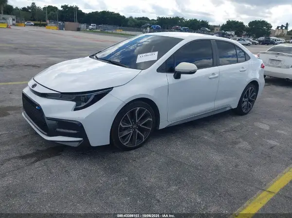 5YFS4MCE5MP090219 2021 TOYOTA COROLLA - Image 2