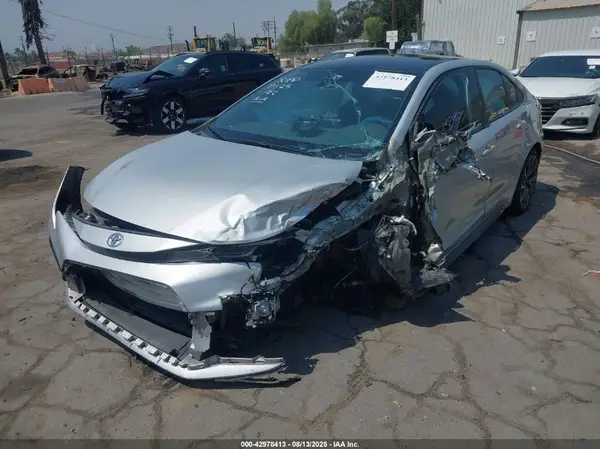 5YFS4MCE5NP103956 2022 TOYOTA COROLLA - Image 2