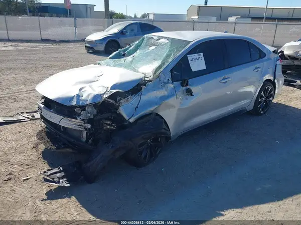 5YFS4MCE6RP175402 2024 TOYOTA COROLLA - Image 2