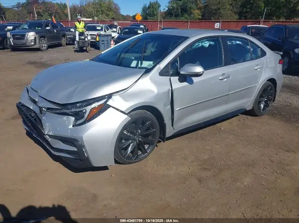 5YFS4MCE6RP214120 2024 TOYOTA COROLLA - Image 2