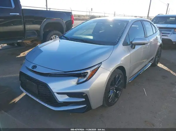 5YFS4MCE6SP233997 2025 TOYOTA COROLLA - Image 2