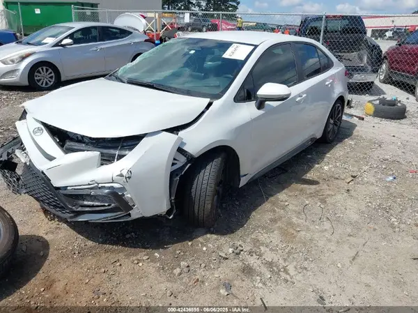 5YFS4MCE7RP172184 2024 TOYOTA COROLLA - Image 2