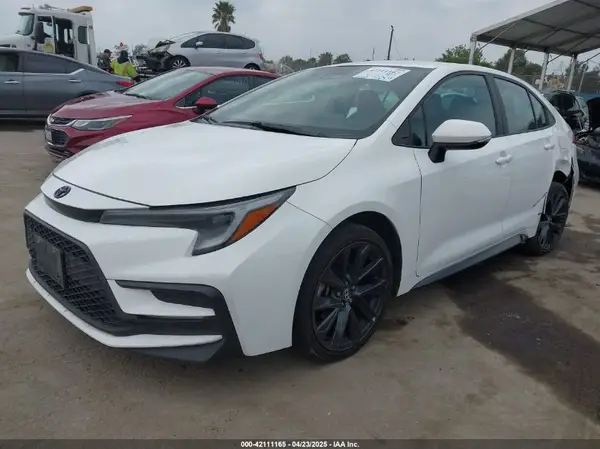5YFS4MCE7RP180642 2024 TOYOTA COROLLA - Image 2