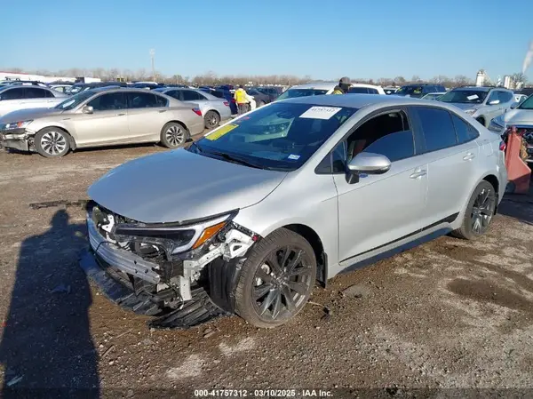 5YFS4MCE7SP221745 2025 TOYOTA COROLLA - Image 2
