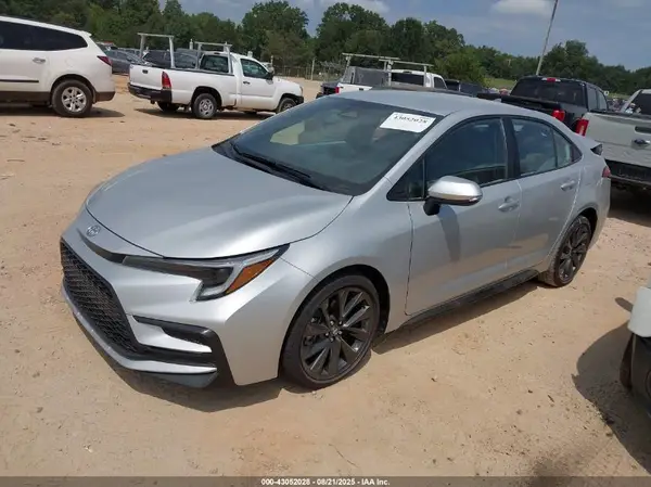 5YFS4MCE7SP236245 2025 TOYOTA COROLLA - Image 2