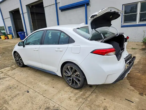 5YFS4MCE8NP137227 2022 TOYOTA COROLLA - Image 2