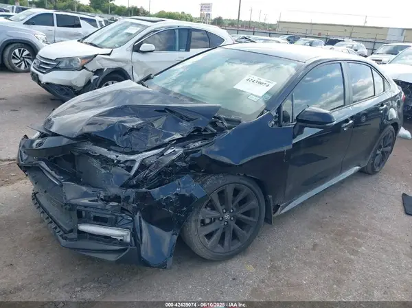 5YFS4MCE8PP157884 2023 TOYOTA COROLLA - Image 2