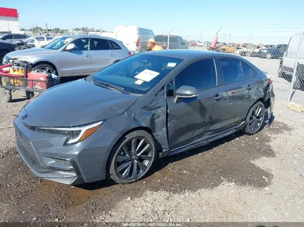 5YFS4MCE8RP201532 2024 TOYOTA COROLLA - Image 2