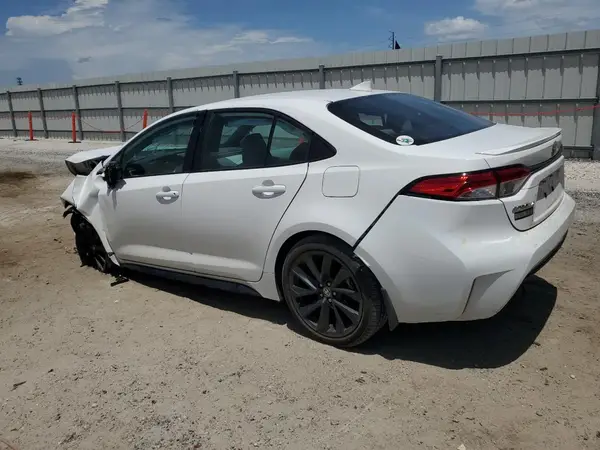 5YFS4MCE8RP210716 2024 TOYOTA COROLLA - Image 2