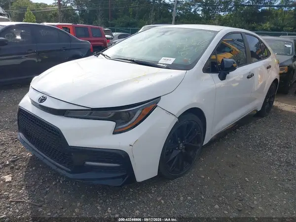 5YFS4MCE9NP134465 2022 TOYOTA COROLLA - Image 2