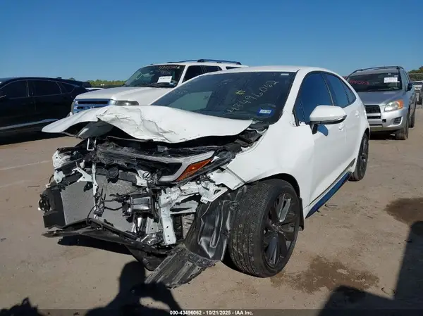 5YFS4MCE9SP227255 2025 TOYOTA COROLLA - Image 2