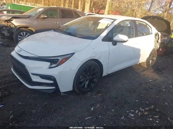 5YFS4MCEXRP194180 2024 TOYOTA COROLLA - Image 2
