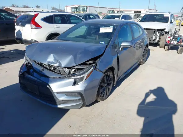 5YFS4MCEXRP213455 2024 TOYOTA COROLLA - Image 2