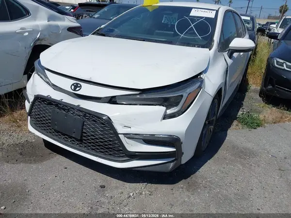 5YFS4MCEXSP236417 2025 TOYOTA COROLLA - Image 2
