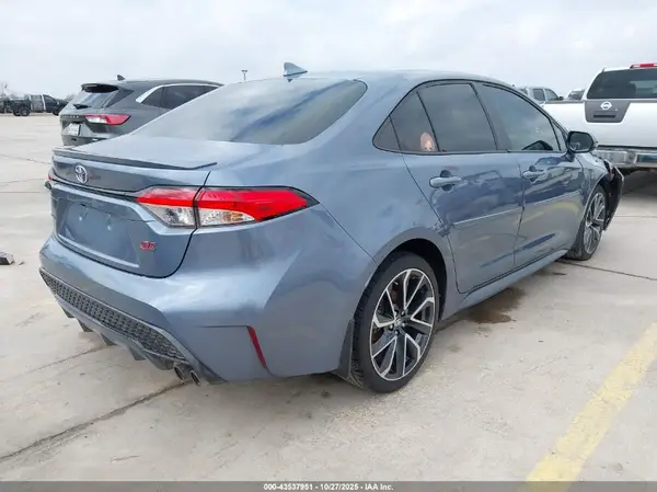 2020 TOYOTA COROLLA IAAI lot 43537951 auction photo 4