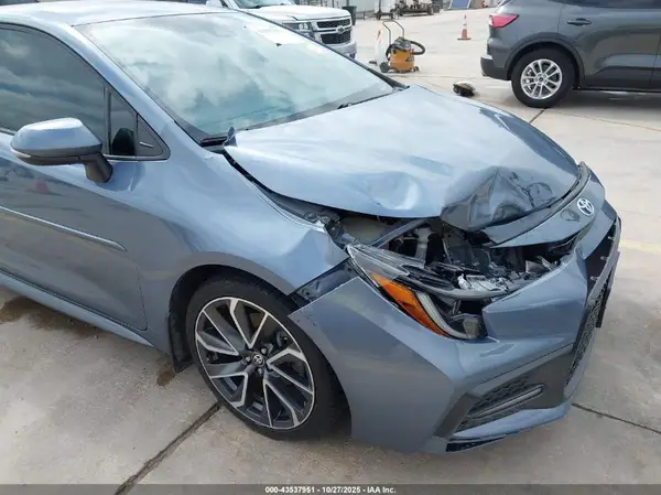 2020 TOYOTA COROLLA IAAI lot 43537951 auction photo 6