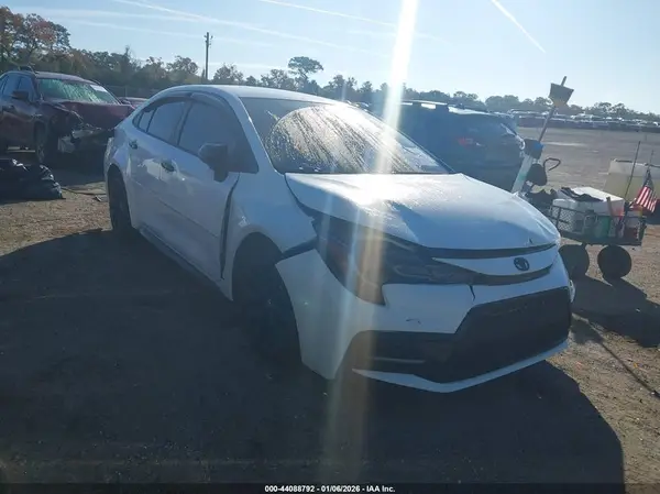 5YFS4RCE0LP041618 2020 TOYOTA COROLLA