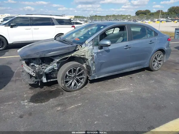 5YFS4RCE1LP046469 2020 TOYOTA COROLLA - Image 2