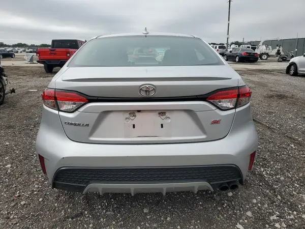 2020 TOYOTA COROLLA auction photo 6
