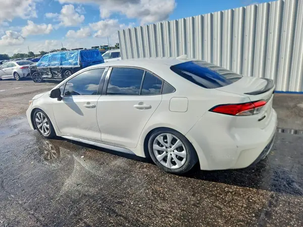 5YFS4RCE4LP012333 2020 TOYOTA COROLLA - Image 2