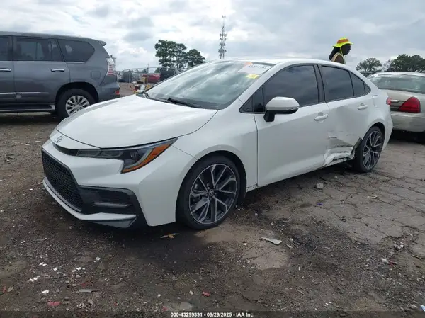 5YFS4RCE4LP018939 2020 TOYOTA COROLLA - Image 2