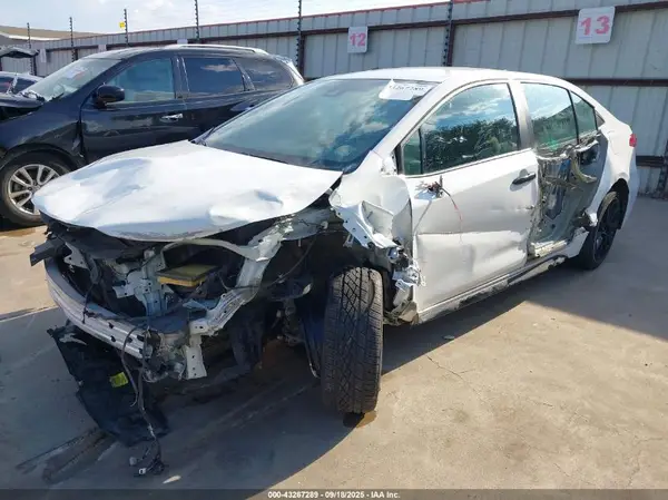 5YFS4RCE5LP038343 2020 TOYOTA COROLLA - Image 2