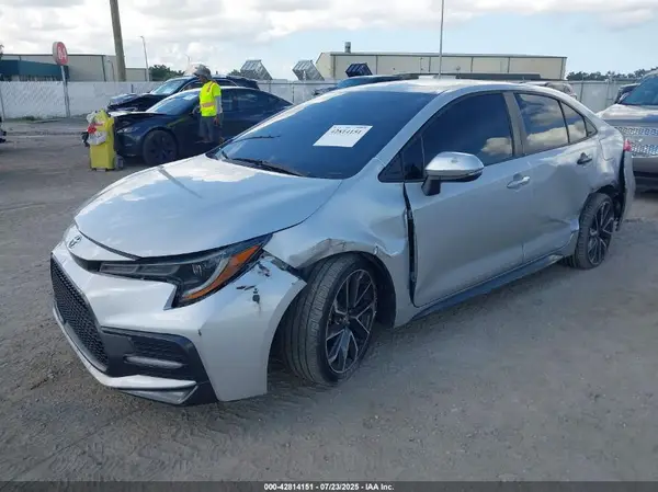 5YFS4RCE6LP033443 2020 TOYOTA COROLLA - Image 2