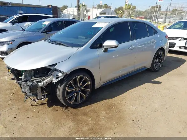 5YFS4RCE7LP035556 2020 TOYOTA COROLLA - Image 2